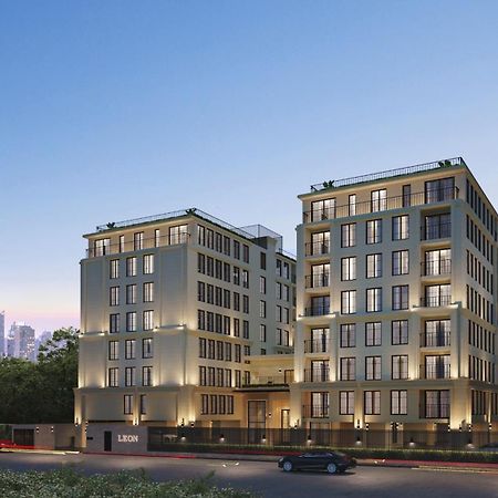 Leon Lasalle Hotel And Residences Bangkok Bagian luar foto